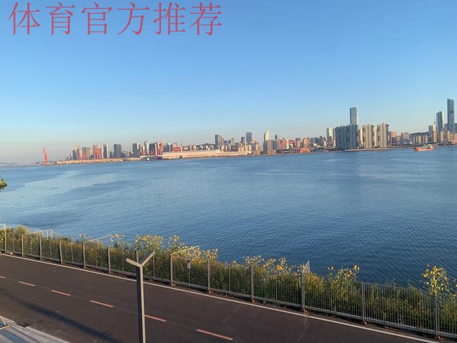 大连梭鱼湾足球场项目建设持续推进 文体旅产业深度融合发展 大连梭鱼湾足球场项目建设持续推进 文体旅产业深度融合发展