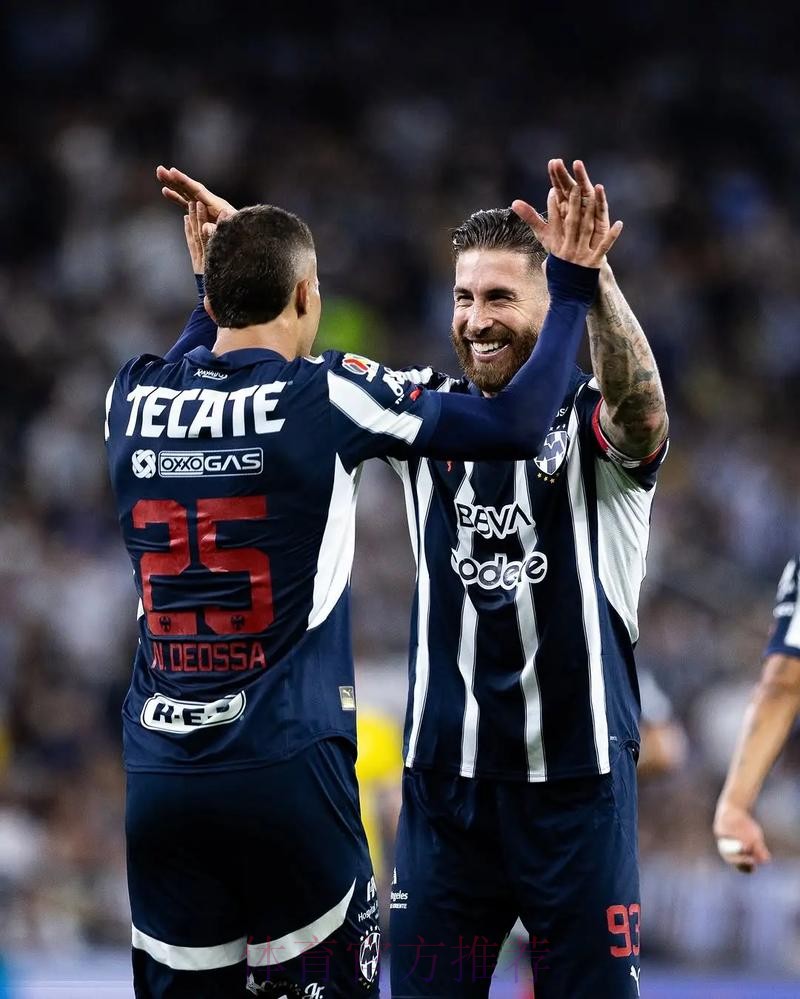 6轮4球!拉莫斯罚进点球后致敬C罗 这次判罚无争议 6轮4球!拉莫斯罚进点球后致敬C罗 这次判罚无争议